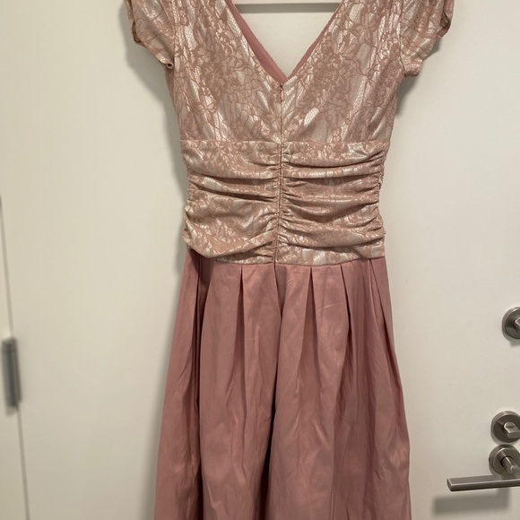 Stunning Pink Tea-length gown - Picture 2 of 3